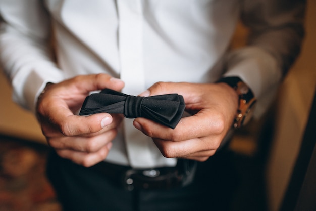 Corbata de lazo de boda del novio