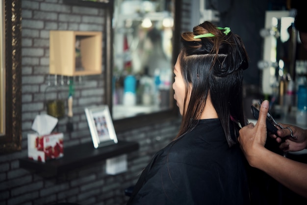 Corte de pelo de las mujeres hermosas