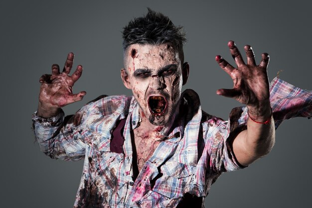 Cosplay de disfraz de zombie aterrador