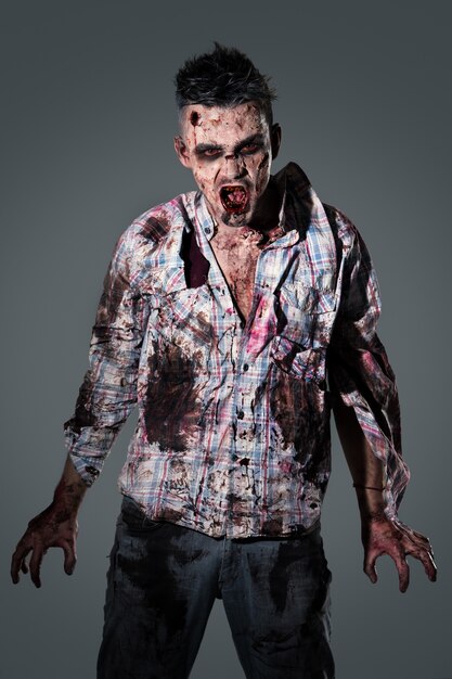 Cosplay de disfraz de zombie aterrador