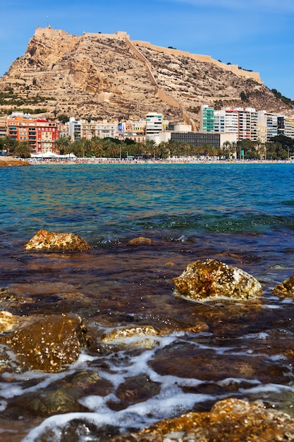 Costa del mar en Alicante, España