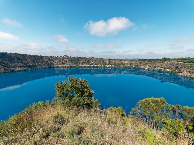 Cráter del volcán Blue Lake.