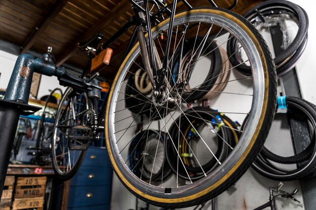 Creación de bicicletas en taller