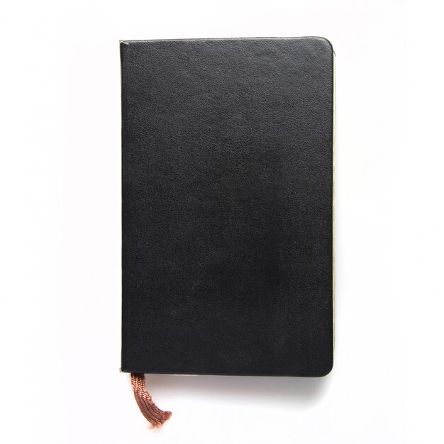 Cuaderno elegante con cubierta negra