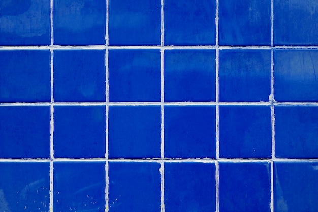 Foto gratuita cuadrícula de azulejos azules retro estampada