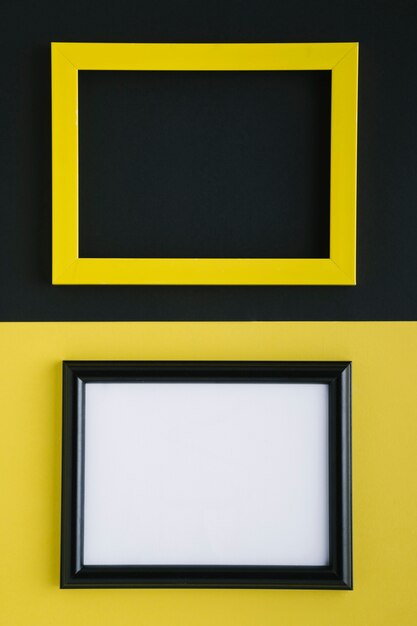 Cuadros vacíos planos en amarillo y negro.
