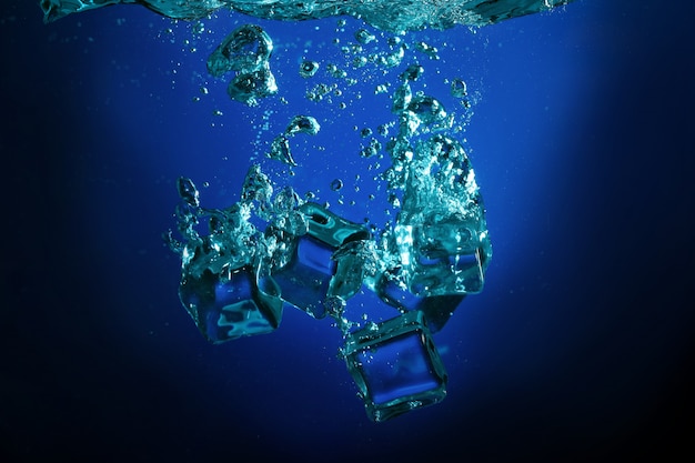 Cubitos de hielo con burbujas bajo el agua