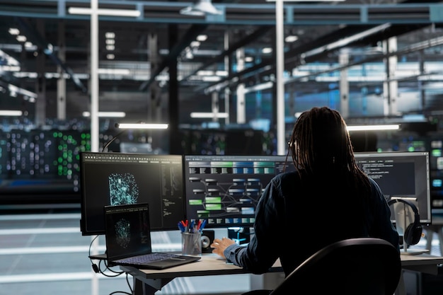 Data center engineer uses AI visual programming to oversee automated tasks