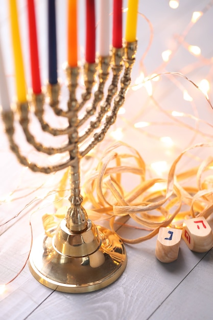 Decoración de Hanukkah con velas