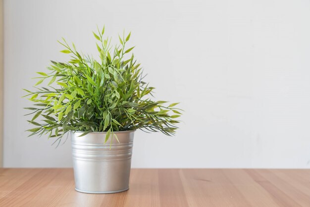 Decoración de interiores de plástico árbol