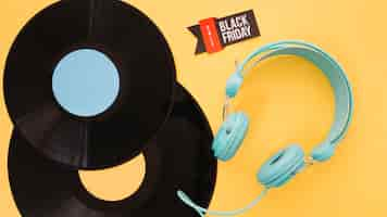 Foto gratuita decoración de vinilo y cascos para black friday