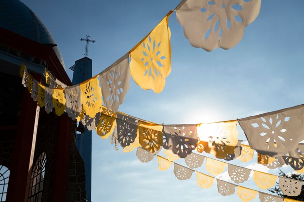 decoraciones de fiesta de papel picado