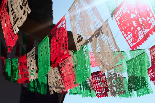 decoraciones de fiesta de papel picado