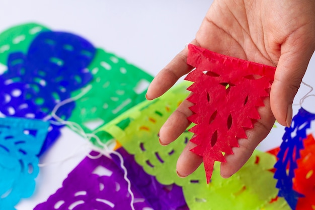 decoraciones de fiesta de papel picado