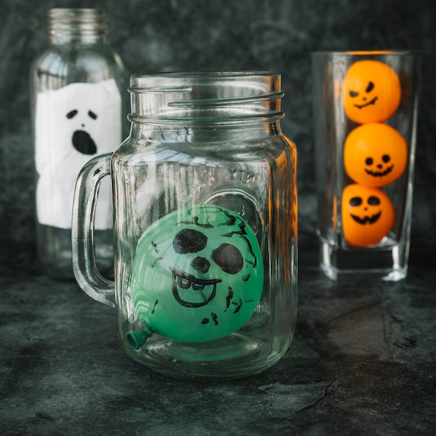 Foto gratuita decoraciones hechas a mano para halloween