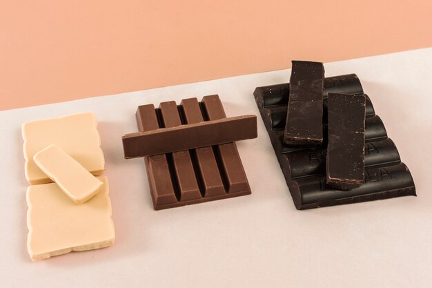 Deliciosa composición de chocolate
