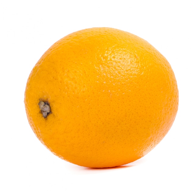 Foto gratuita deliciosa naranja sobre blanco sobre blanco