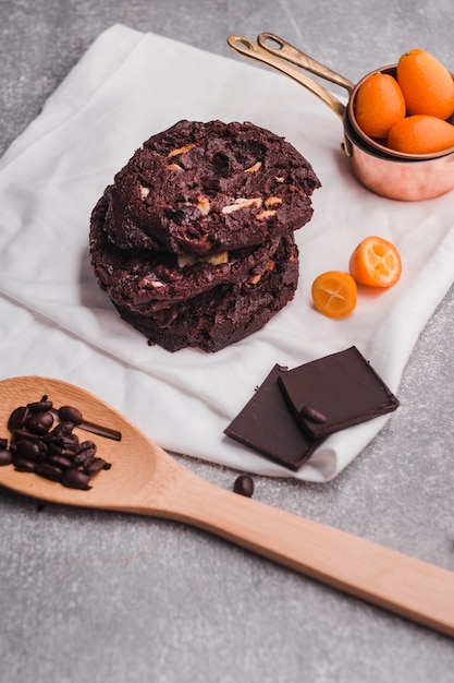 Deliciosas galletas con cobertura de chocolate