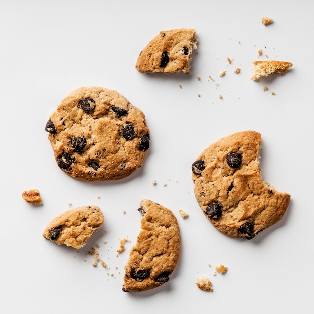 Deliciosas galletas en la mesa