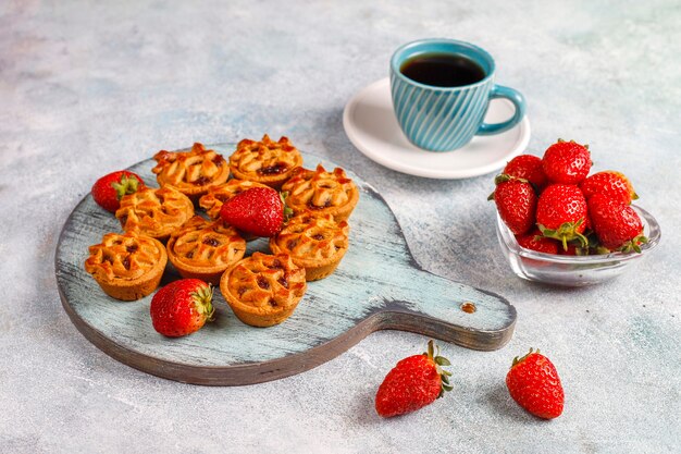 Deliciosas mini tartas de fresa.