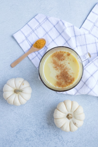 Deliciosas natillas con calabazas blancas