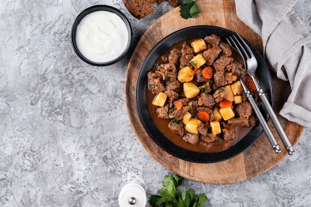 Delicioso goulash listo para cenar