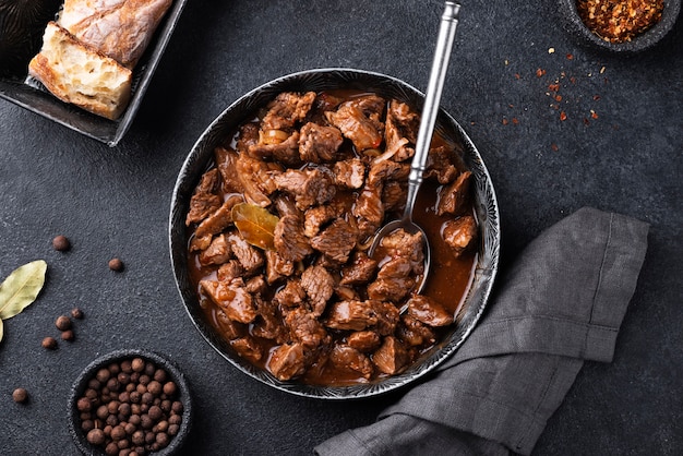 Delicioso goulash listo para cenar