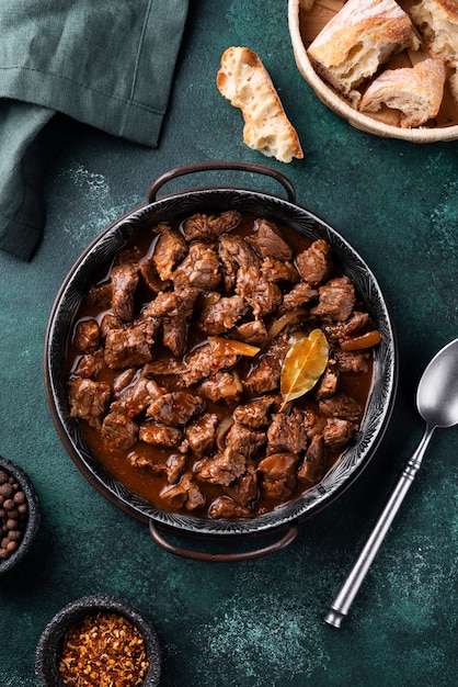 Delicioso goulash listo para cenar