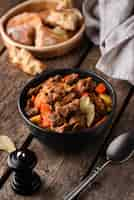 Foto gratuita delicioso goulash listo para cenar