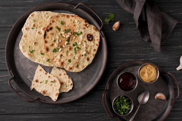 Delicioso surtido de roti tradicionales