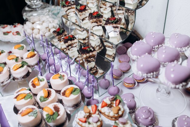 Deliciosos dulces en el catering de dulces