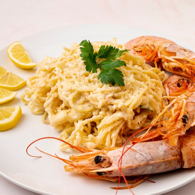 Deliciosos espaguetis con gambas