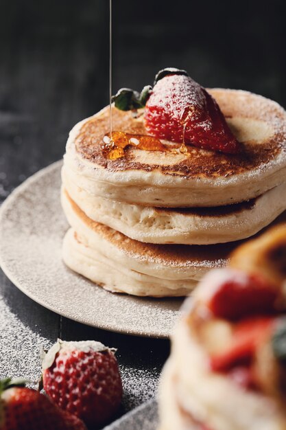 Deliciosos panqueques con fresas