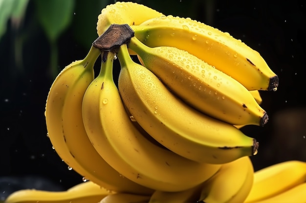 Deliciosos plátanos en la naturaleza