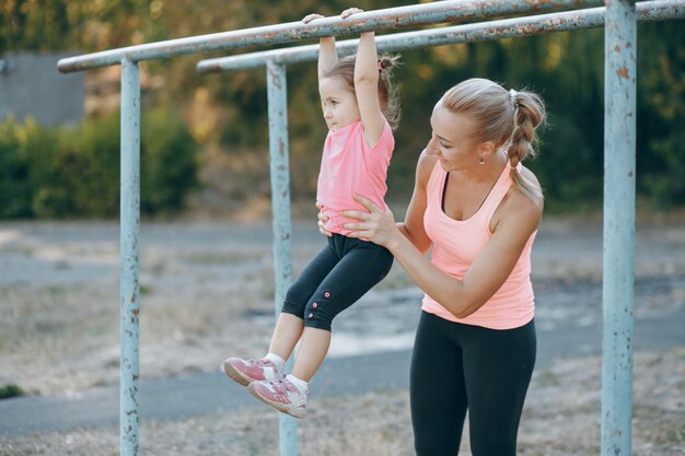 deporte natural de la felicidad alegre atlético