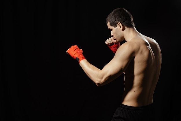 Deportista boxeador luchando. Concepto de deporte.