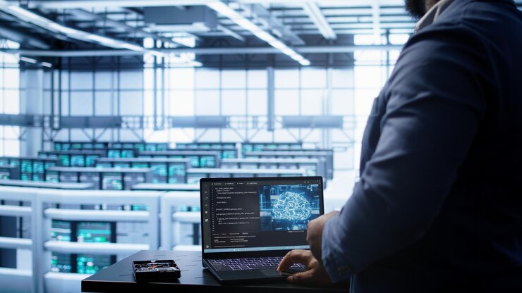 Foto gratuito desarrollador de software en el centro de datos que utiliza inteligencia artificial