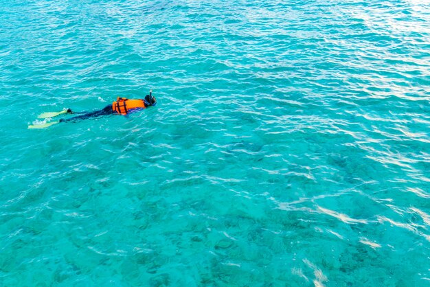 Destinos submarinos de lujo paraíso para las mujeres