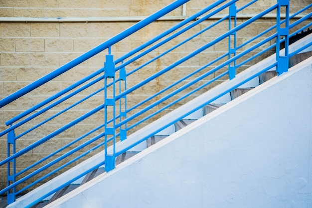 Detalle de escaleras urbanas