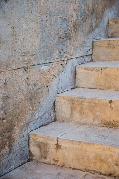 Detalle de escaleras urbanas