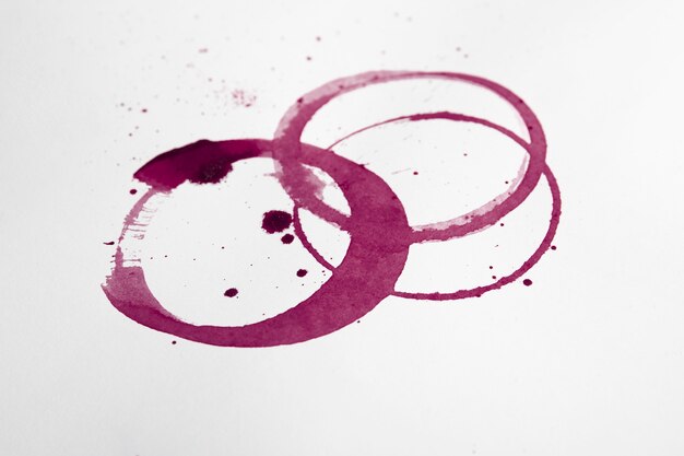 Detalle de la mancha de vino de cerca