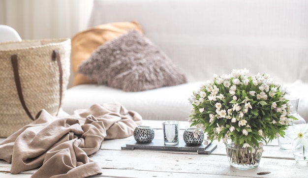 Detalles interiores de naturaleza muerta en la sala de estar y decoración