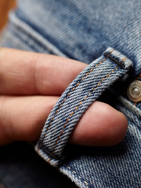 los detalles de la tela de blue jeans