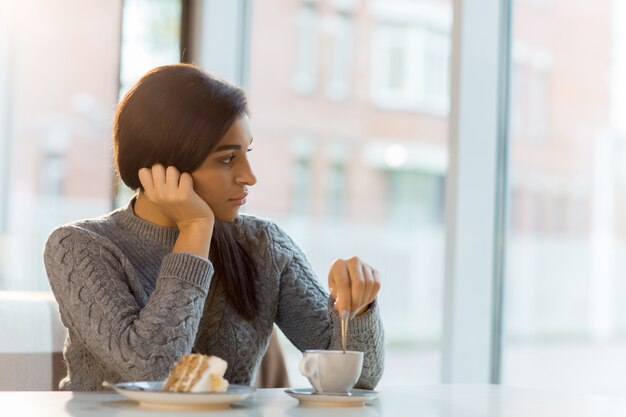 Día de invierno en la cafetería