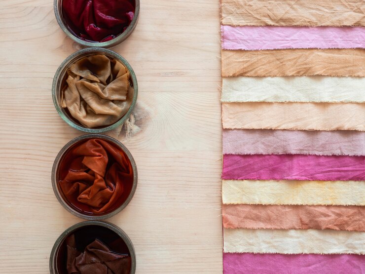 Diferentes pigmentos planos hechos con ingredientes naturales.