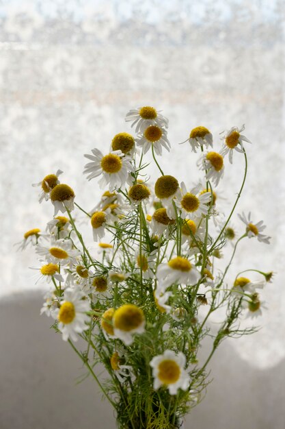 Diseño de interiores con lindas flores.