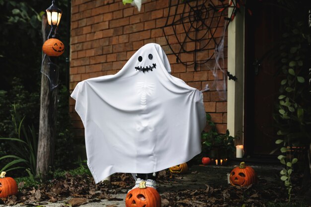 Disfraz fantasma para fiesta de halloween.