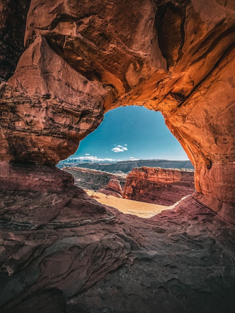 Disparo vertical del hermoso Antelope Canyon en Arizona, EE.UU.