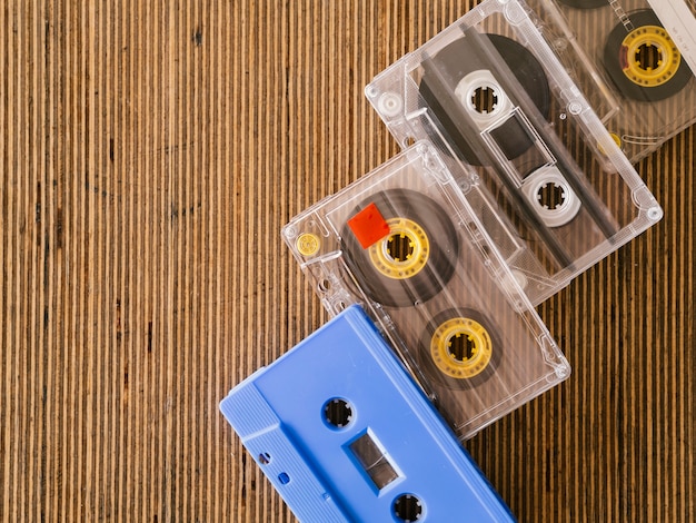 Disposición de cintas de cassette con espacio de copia