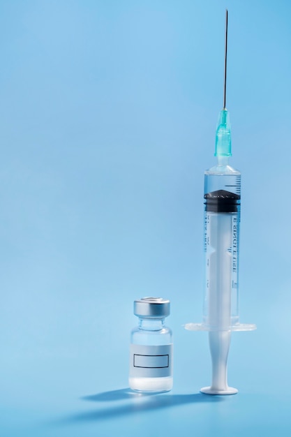 Disposición de elementos médicos para el primer plano de vacunación